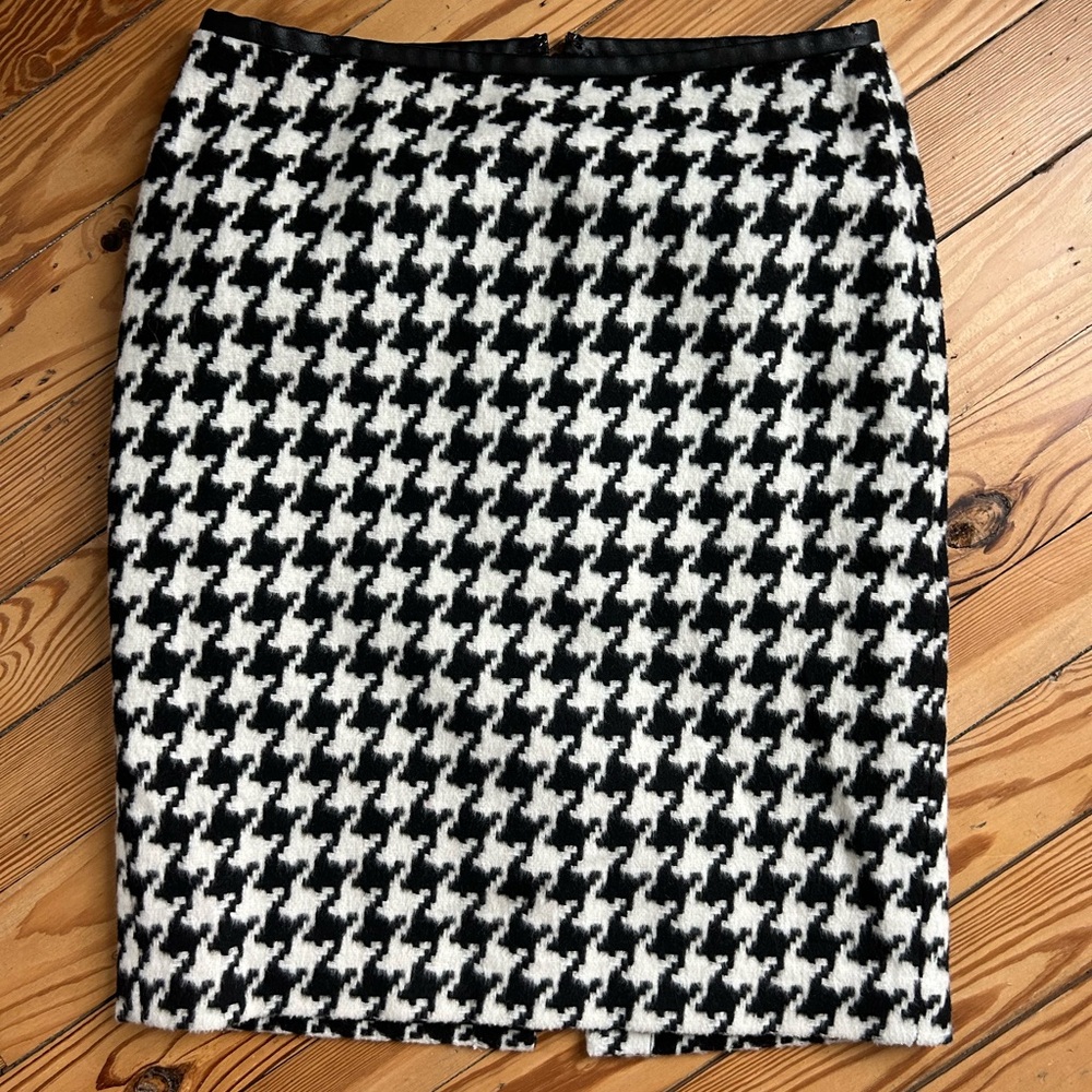 Talbots Classic Black and White houndstooth Pencil Skirt sz4